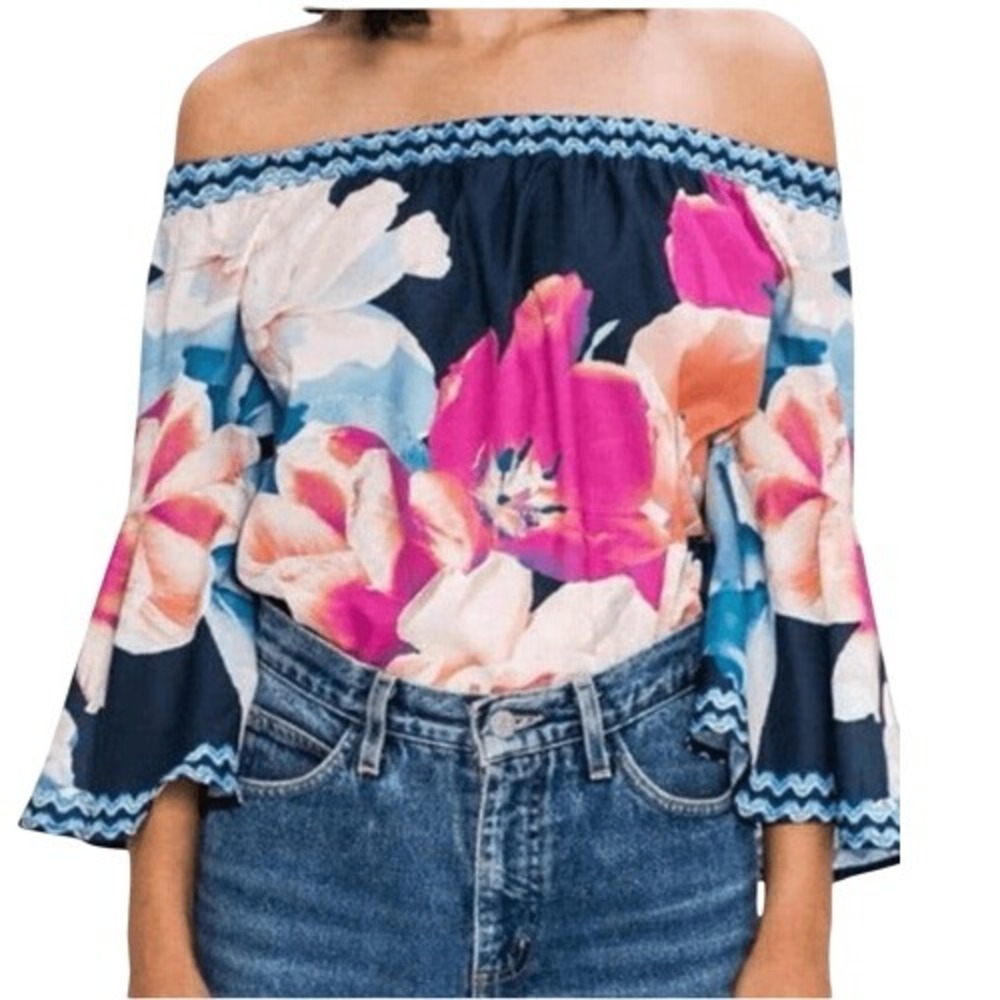 JEALOUS TOMATO On or Off Shoulder Black Floral Belled Sleeve Top NWOT Size Small